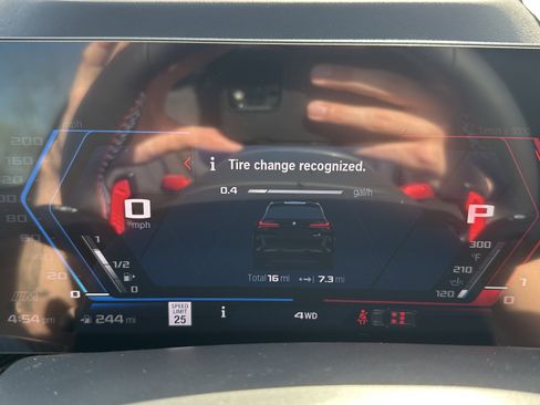 New 2026 BMW X5 M Competition w/ Executive Package AWD/4WD image 18