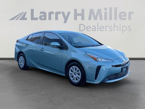 Used 2022 Toyota Prius LE image 7