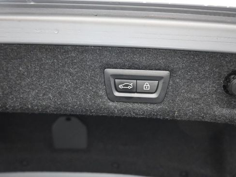 Used 2018 BMW 530i xDrive AWD/4WD image 48