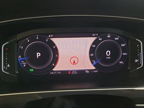 Used 2019 Volkswagen Tiguan SEL Premium R-Line image 23