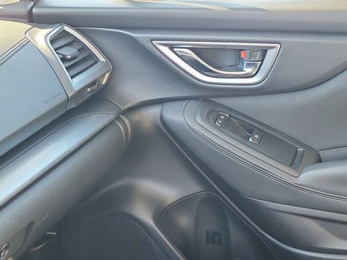 Used 2020 Subaru Forester Premium image 30