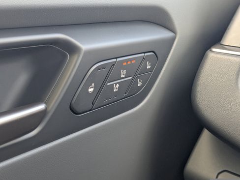 New 2026 Kia EV9 Wind image 29