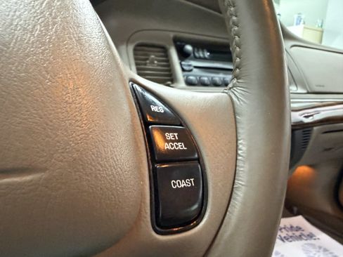 Used 2004 Mercury Grand Marquis LS RWD image 16