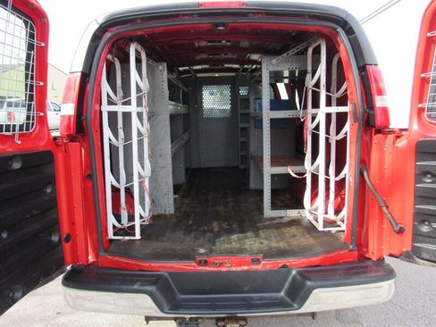 Used 2017 Chevrolet Express 3500 image 11