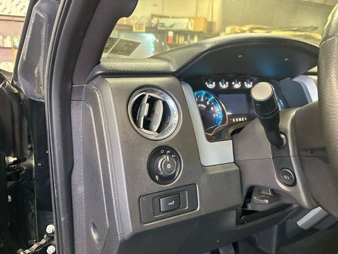 Used 2014 Ford F150 XLT w/ Equipment Group 302A Luxury AWD/4WD image 10