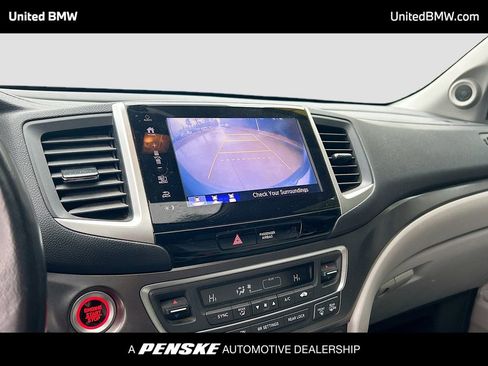 Used 2017 Honda Pilot EX-L image 9