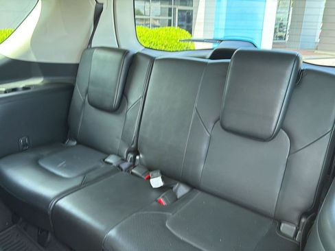 Used 2018 INFINITI QX80 2WD w/ Driver Assistance Package image 12