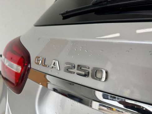 Used 2018 Mercedes-Benz GLA 250 image 34