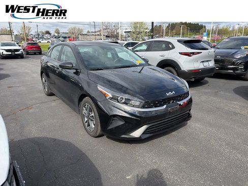 Used 2024 Kia Forte LXS FWD image 1