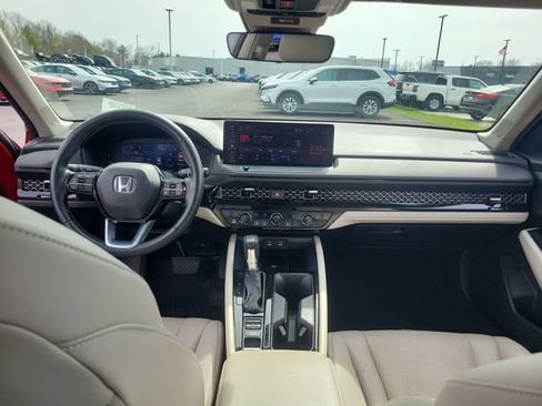 Used 2024 Honda Accord Touring image 20