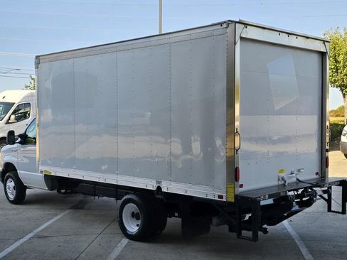 Used 2021 Ford E-450 and Econoline 450 Super Duty w/ Power Windows & Locks Group image 6