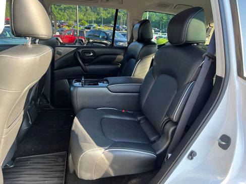 Used 2023 INFINITI QX80 Premium Select w/ Cargo Package AWD/4WD image 10