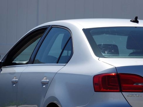 Used 2014 Volkswagen Jetta TDI FWD image 18