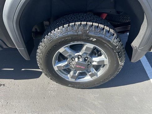 New 2026 GMC Sierra 2500 SLT w/ SLT Premium Package image 12