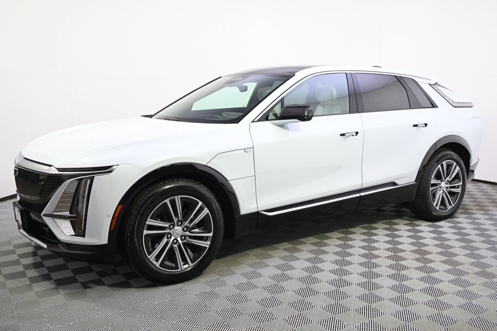 New 2026 Cadillac Lyriq Premium Luxury w/ LPO, Floor Liner Package AWD/4WD image 2