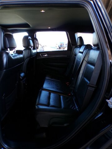 Used 2019 Jeep Grand Cherokee Limited AWD/4WD image 19
