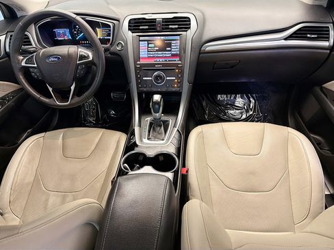 Used 2016 Ford Fusion Energi Titanium FWD image 12