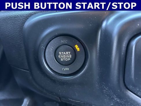 Used 2018 Jeep Wrangler Unlimited Sport S image 11