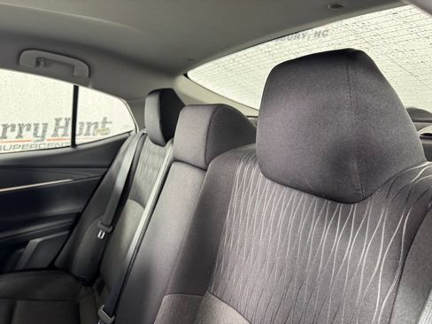 Used 2025 Toyota Camry LE FWD image 11