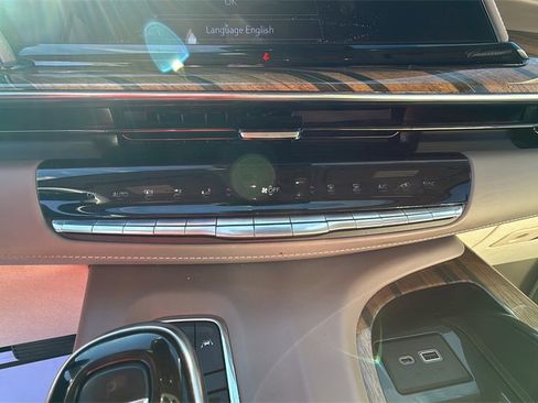 Used 2021 Cadillac Escalade Sport Platinum image 28