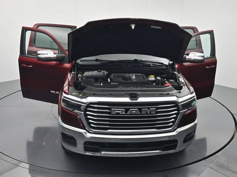 Used 2025 RAM 1500 Laramie AWD/4WD image 44