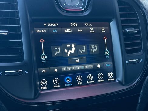 Used 2019 Chrysler 300 S RWD image 18
