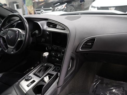 Used 2014 Chevrolet Corvette Stingray Coupe RWD image 16