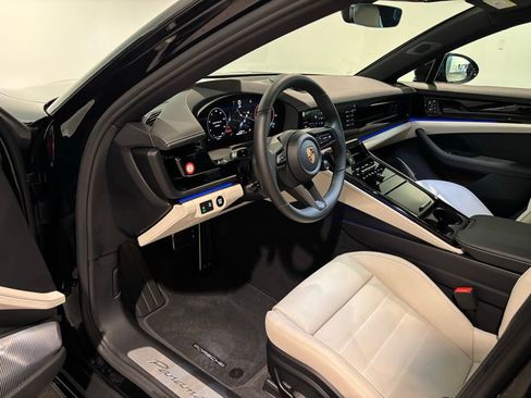 Certified 2026 Porsche Panamera 4 AWD/4WD image 2