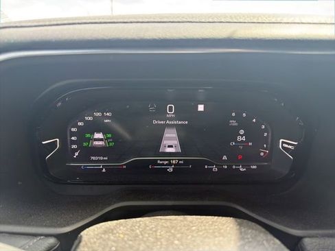 Used 2023 GMC Yukon Denali image 16