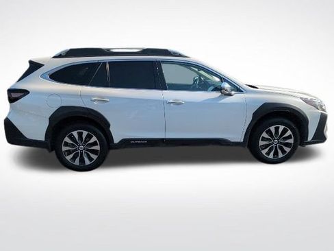 Used 2025 Subaru Outback Touring XT w/ Popular Package #2 AWD/4WD image 11