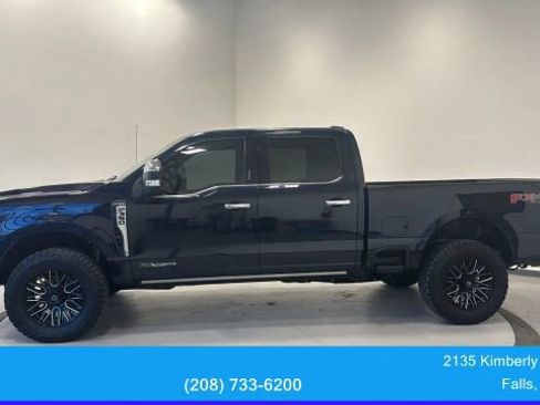 Used 2024 Ford F350 Platinum w/ FX4 Off-Road Package image 4