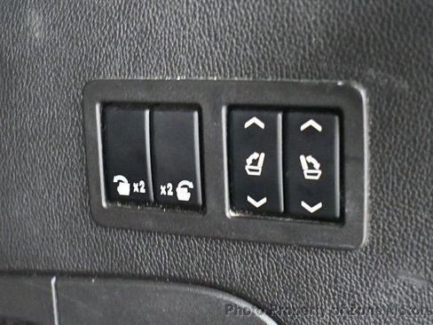 Used 2015 Cadillac Escalade Premium image 59