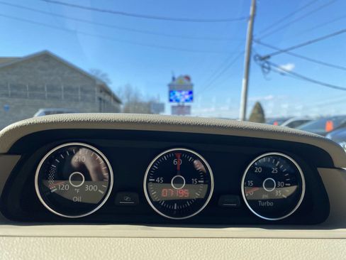 Used 2013 Volkswagen Beetle 2.0T image 27