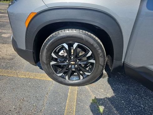 Used 2023 Chevrolet TrailBlazer LT w/ Convenience Package FWD image 27