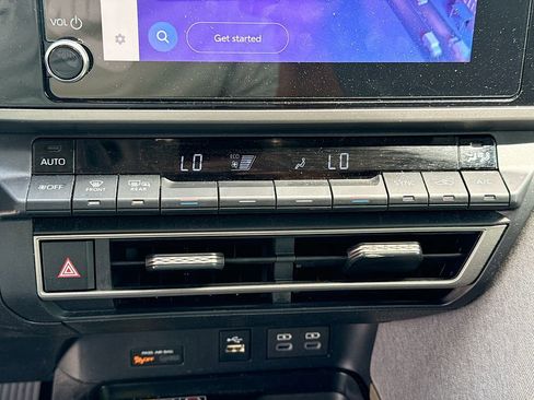 Used 2025 Toyota Camry LE image 17