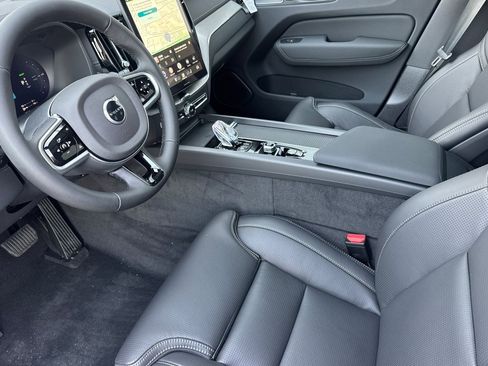 New 2026 Volvo XC60 T8 Ultra w/ Climate Package PRO AWD/4WD image 9