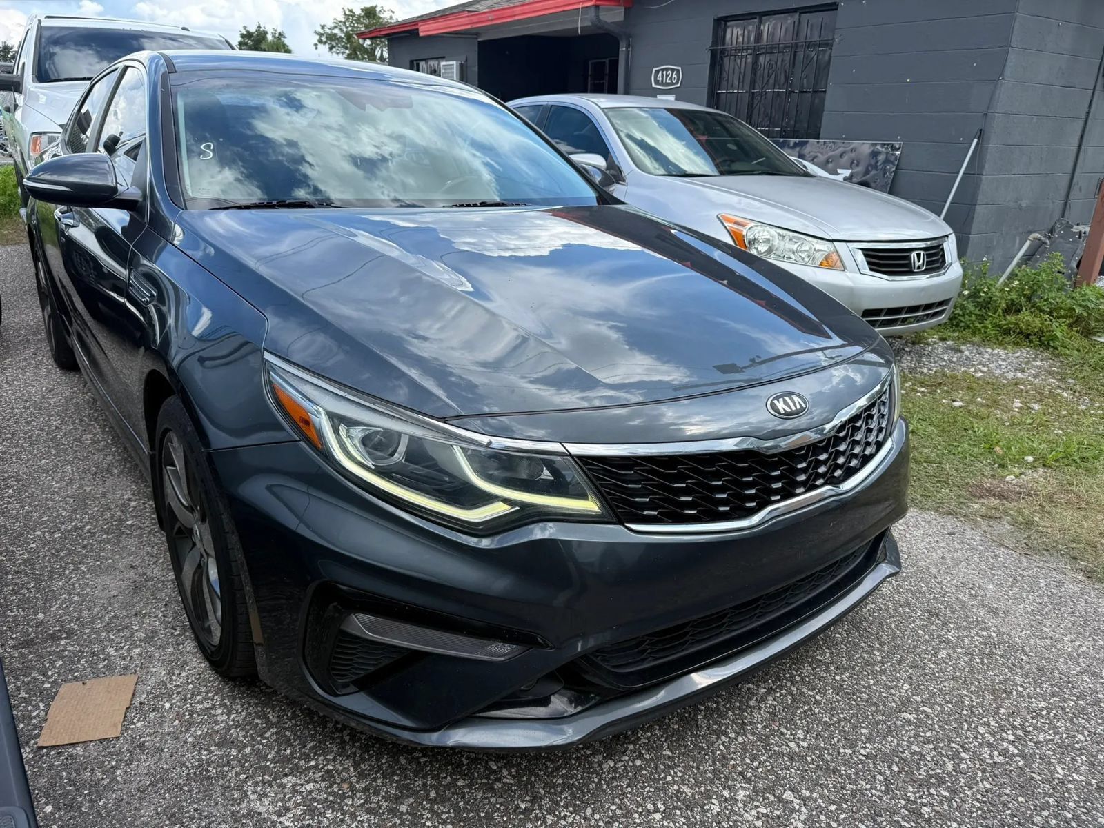 Used 2020 Kia Optima S FWD image 1
