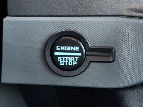 Used 2024 Ford Bronco Black Diamond image 10