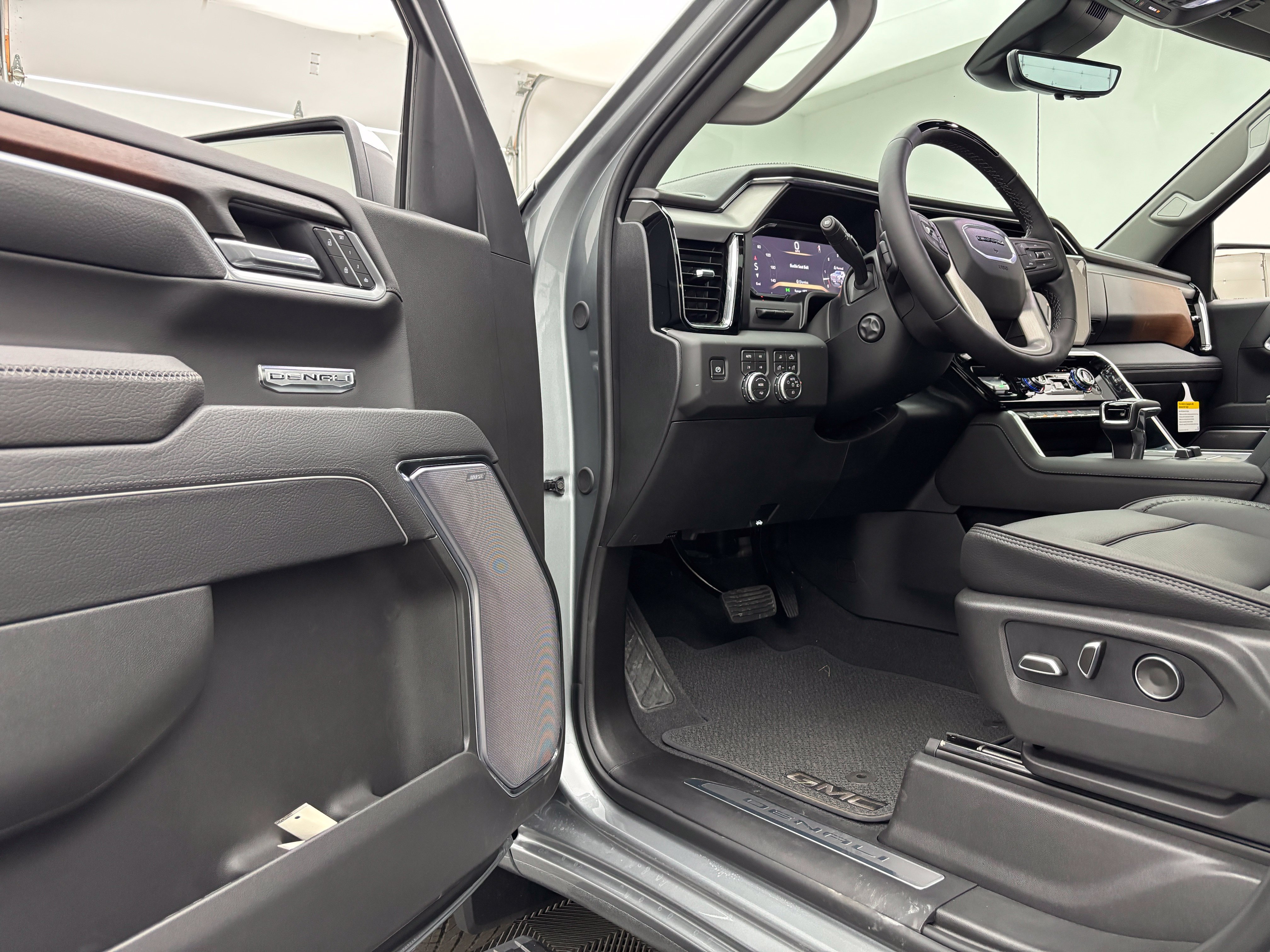 New 2026 GMC Sierra 1500 Denali AWD/4WD image 18