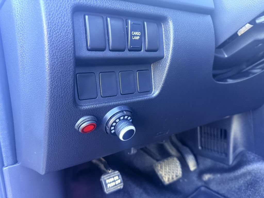 Used 2017 Nissan Titan S AWD/4WD image 14