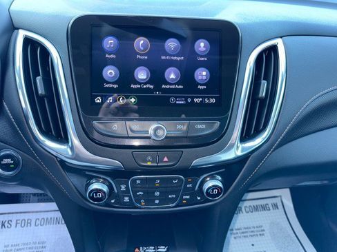 Used 2022 Chevrolet Equinox Premier FWD image 19