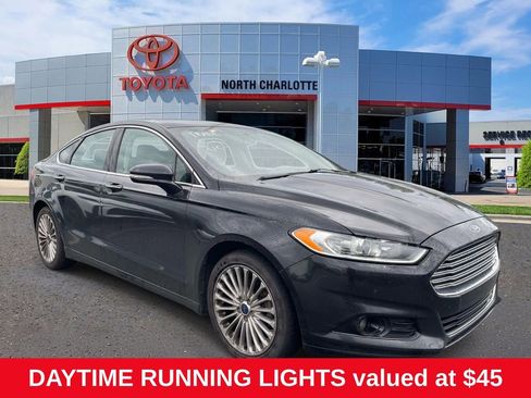 Used 2014 Ford Fusion Titanium FWD image 1