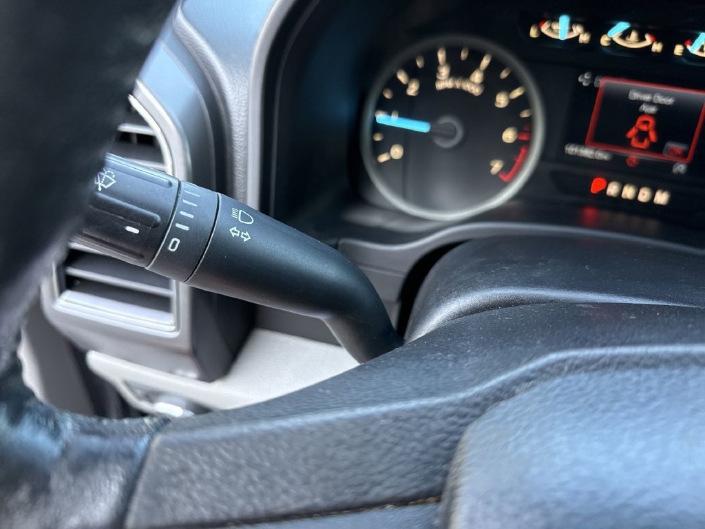 Used 2018 Ford F150 XLT w/ Equipment Group 302A Luxury AWD/4WD image 18