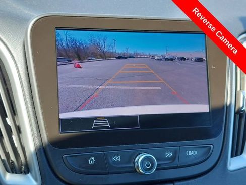 Used 2024 Chevrolet Malibu LT FWD image 11