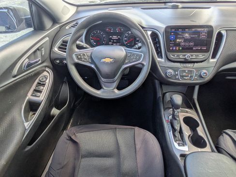 Used 2023 Chevrolet Malibu LS FWD image 15