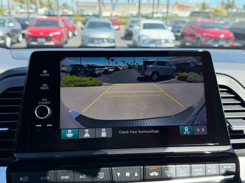 Used 2025 Honda Odyssey Sport-L image 17