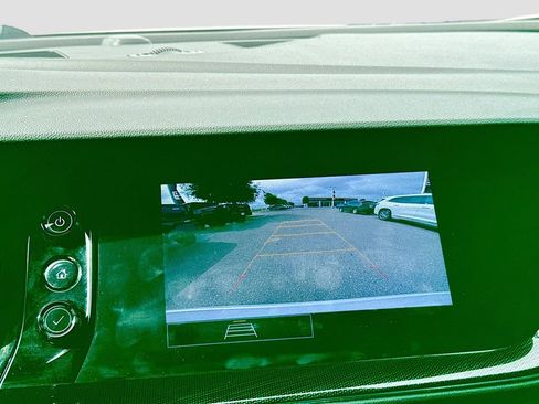 Used 2023 Buick Envision Preferred w/ Sport Touring Package FWD image 16