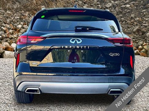 Used 2019 INFINITI QX50 Luxe w/ Navigation Package AWD/4WD image 4