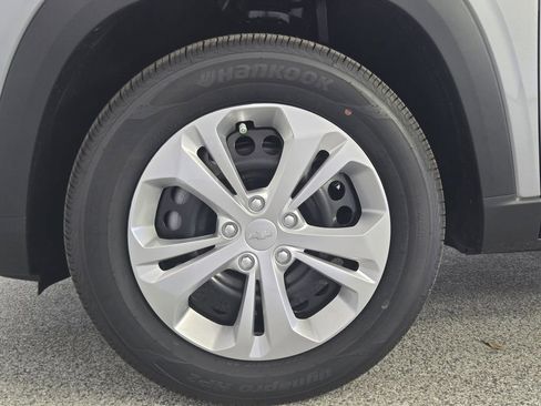 New 2026 Chevrolet Trax LS w/ Driver Confidence Package image 13