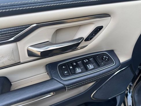 Used 2019 RAM 1500 Limited w/ Advanced Safety Group image 16